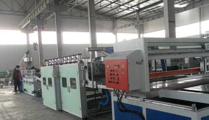 Twin Conical Screw Wood Plastic Production Line For Crust Furniture Board