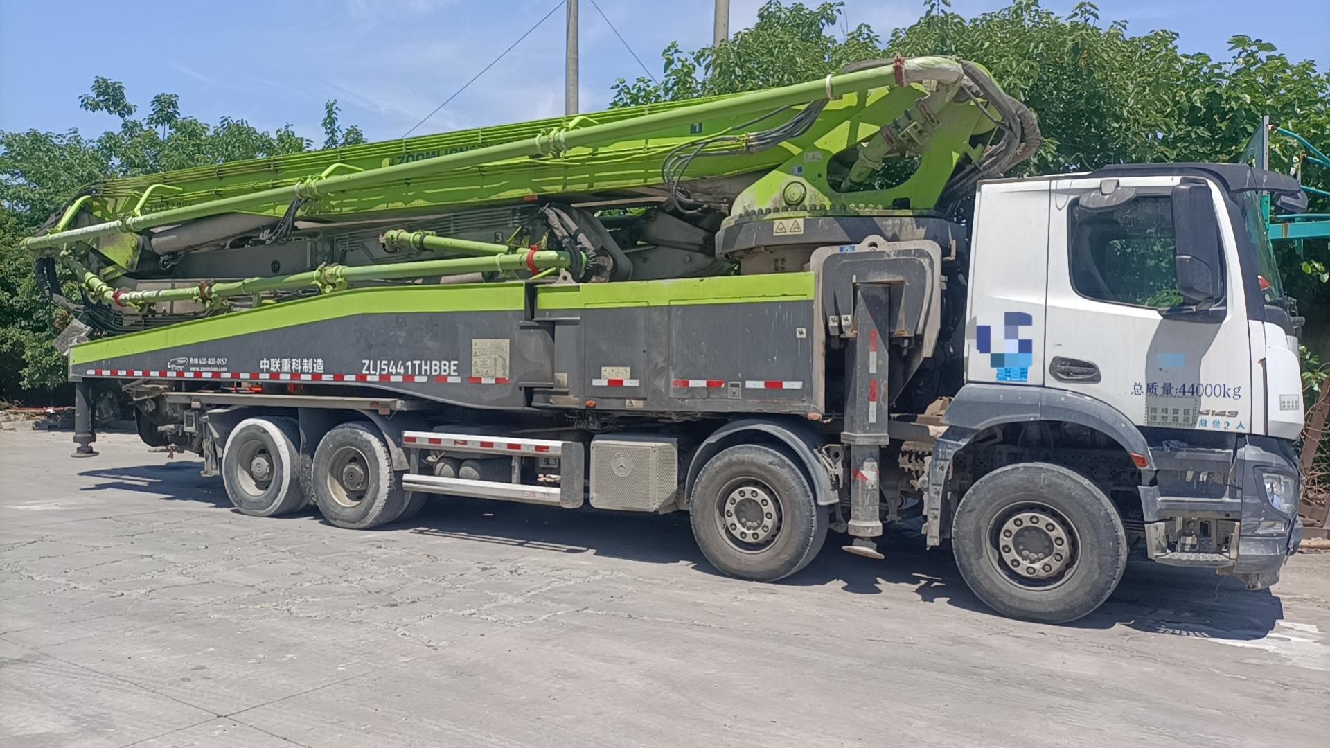 2019 Zoomlion ZLJ5441THBBE Power 315kw 1600rpm Used Concrete Pump Truck With 56.9m Horizontal Reach And 16600mm Length