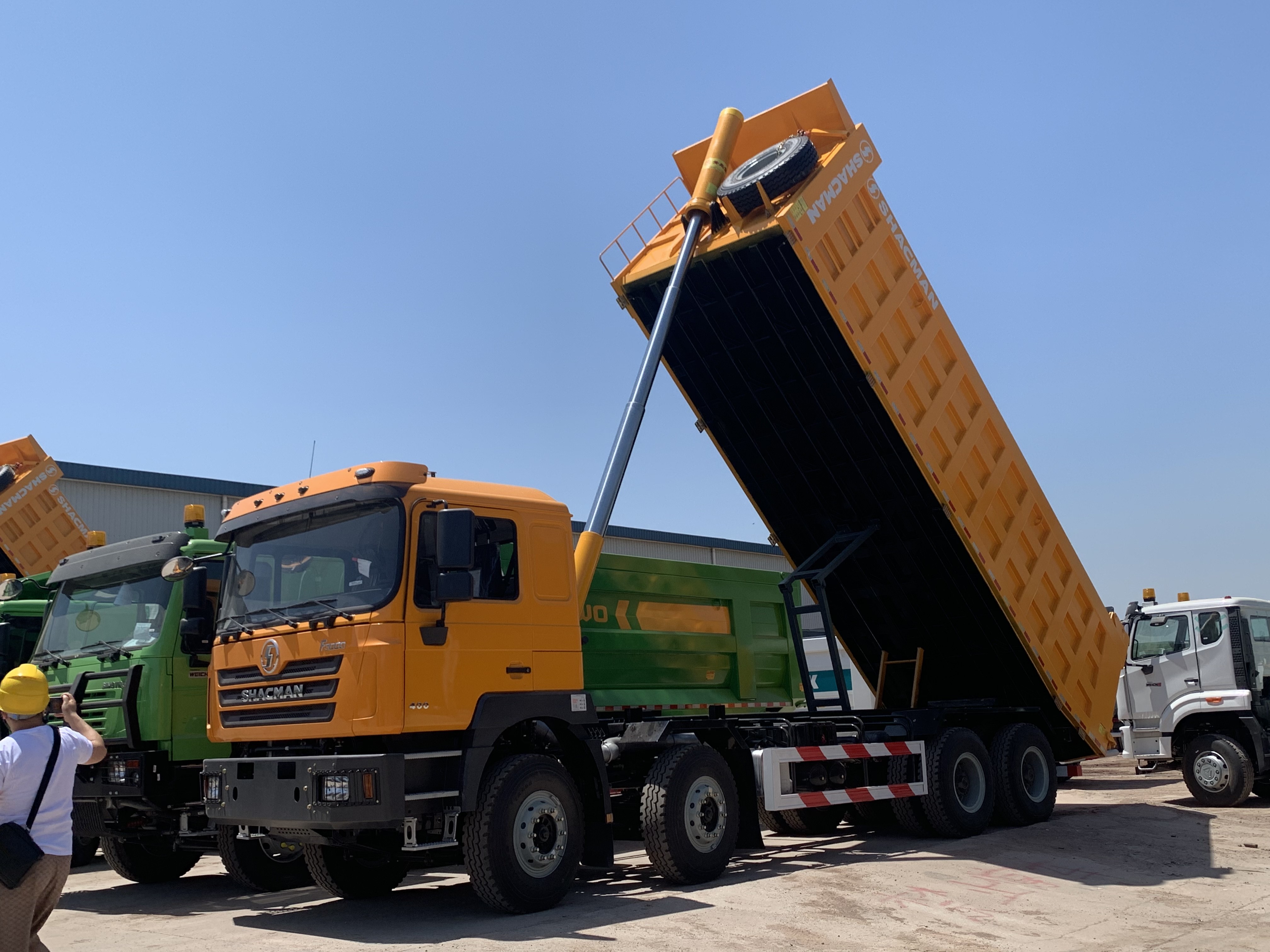 351HP - 450HP Used Howo Dump Truck 8x4 Hydraulic Pto Dumper Truck