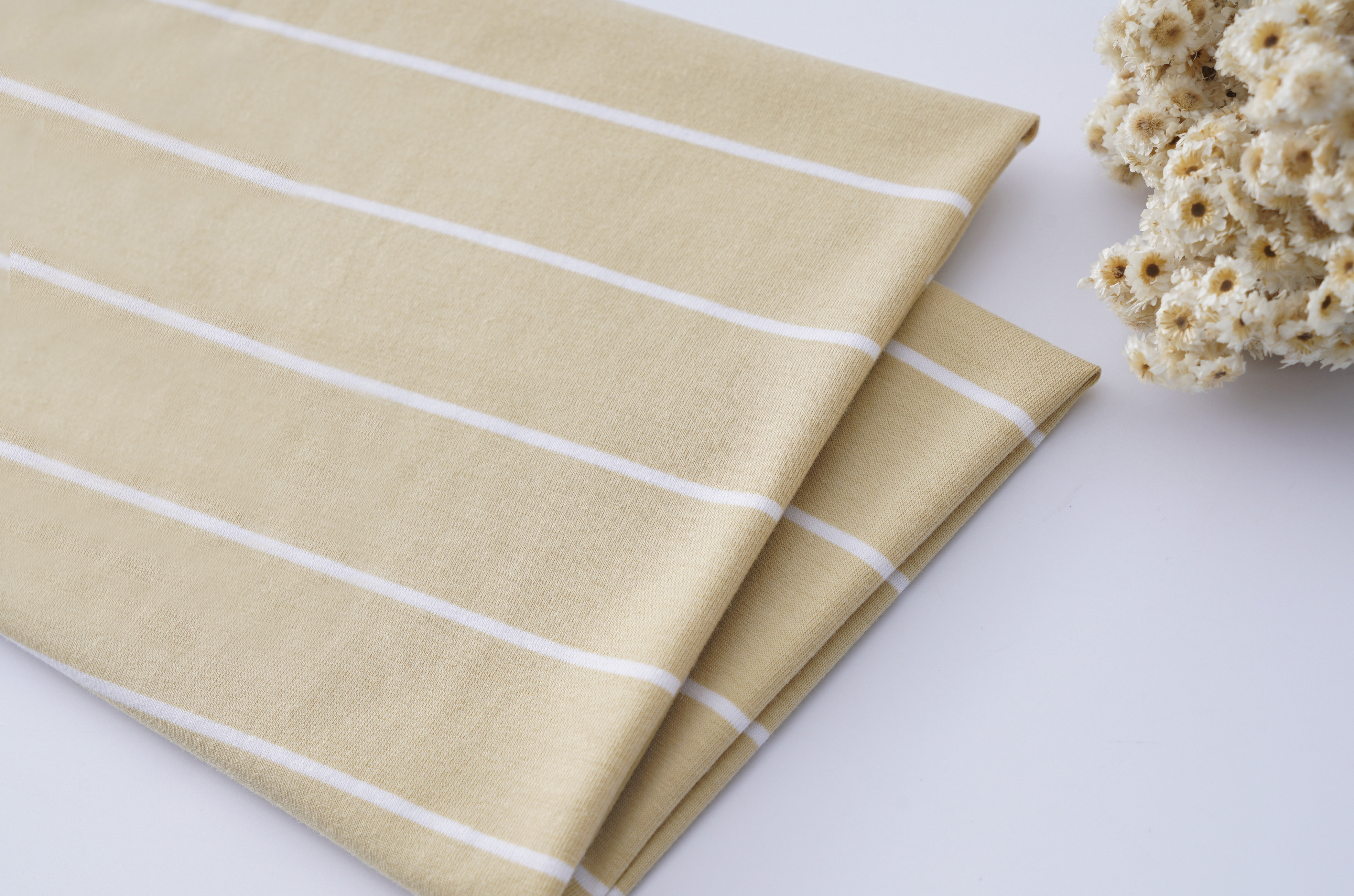 Natural Easy To Care And Comfortable Simple Striped Material Fabric For Casual Wear