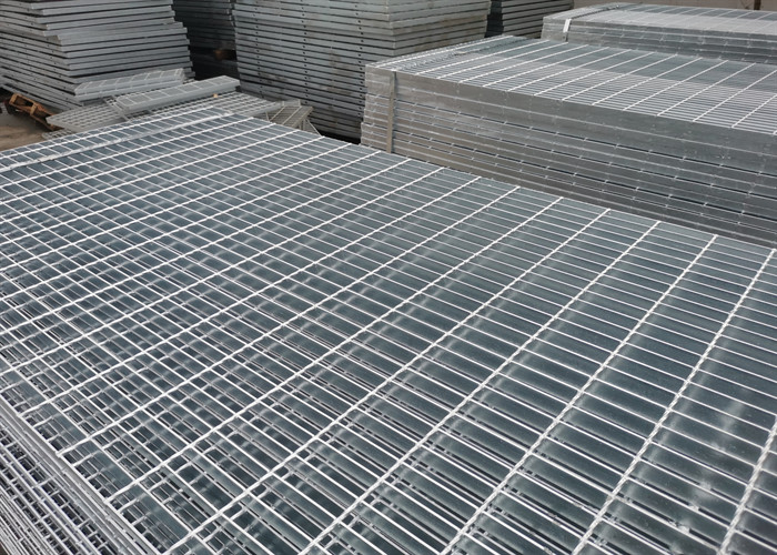 1000mm×6000mm Hot Dip Galvanized Steel Sidewalk Skid Resistance Welded Steel Grating