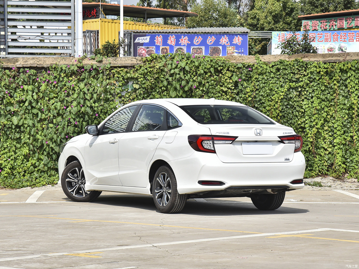 Honda Ling Pai 2024 Petrol Sedan Car 180Turbo CVT Deluxe Starmoon White