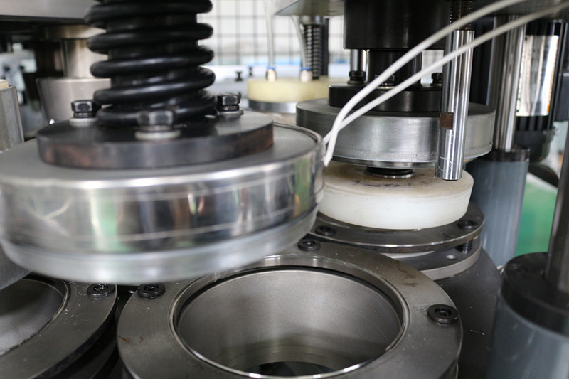 Shunda High Speed Disposable Paper Bowl Making Machine with inspection system for noodle bowl