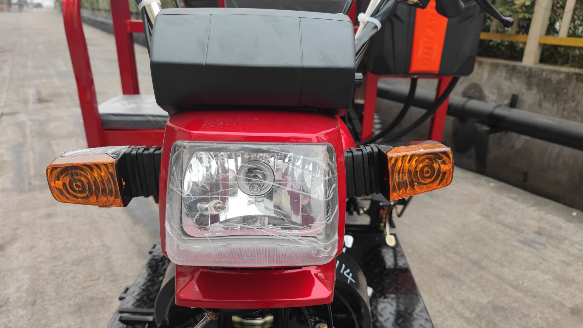 Maximum Speed 50-70Km/h Super Powerful Engine Cargo Tricycle for Adult in South Africa