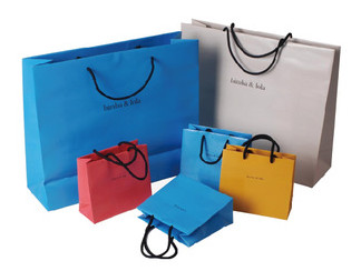 Chinese factory cheap hot sale cosmetic paper bag