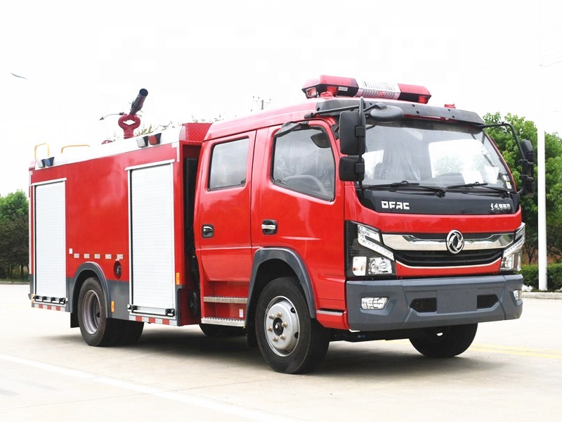 DONGFENG 4cbm 8cbm Water Tank Fire Fighting Truck Firefighter Truck 4×2