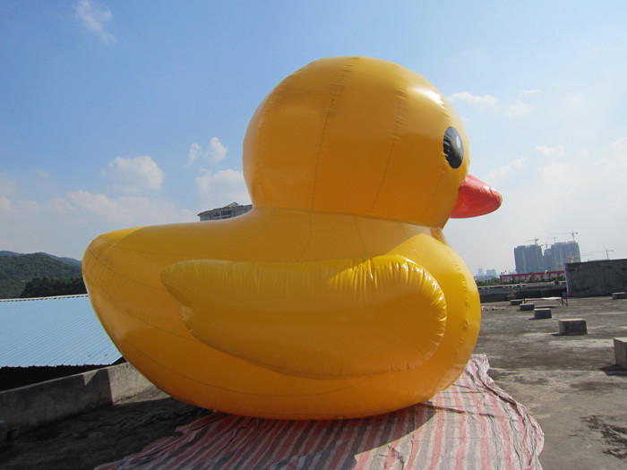 Attractive Inflatable Yellow Duck With Waterproof 0.55mm PVC Tarpaulin