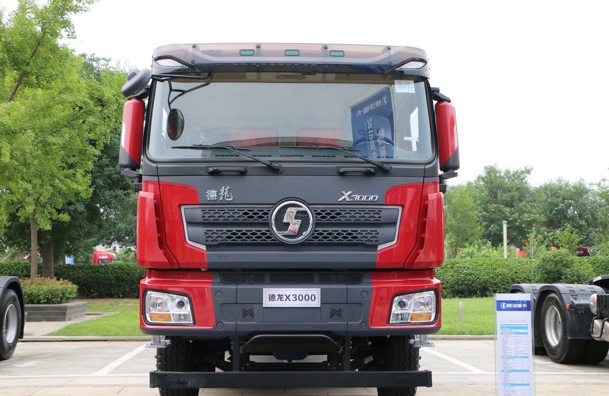 Sturdy And Durable Brand New Shacman Dump Truck Lifting Cylinders 18T With Reinforced Wheel Rim