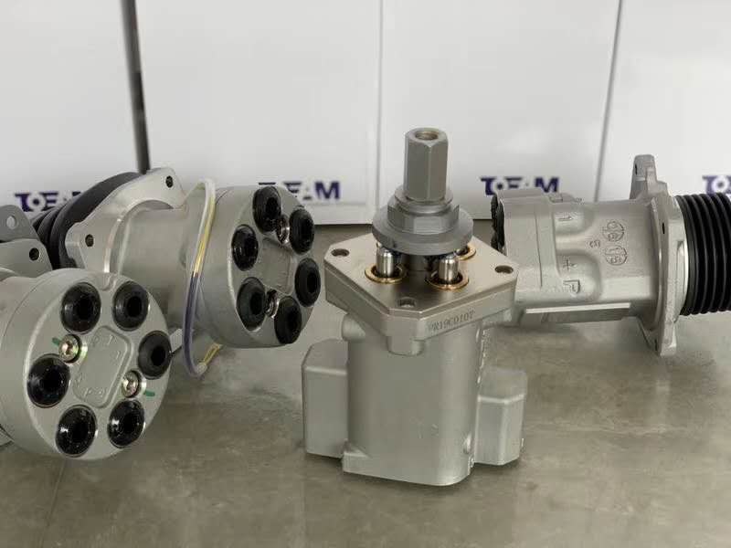 Factory Supply Komatsu Machinery Parts Pilot Valve for Excavator PC200-7 PC300-8 PC200-5 Joystick