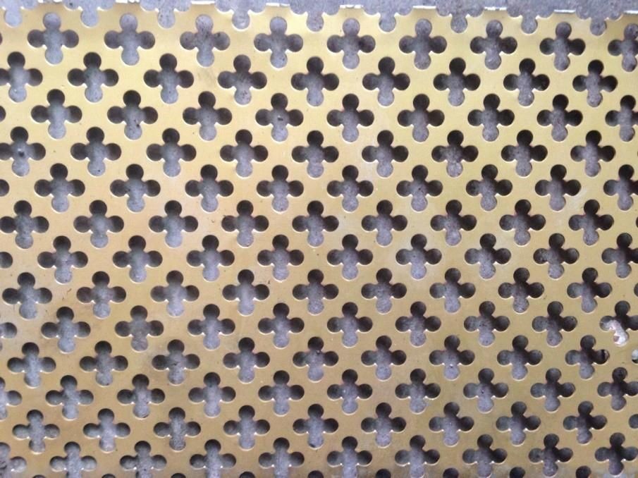 1220x2440mm Stainless Steel Sheet Metal With Holes Decoration
