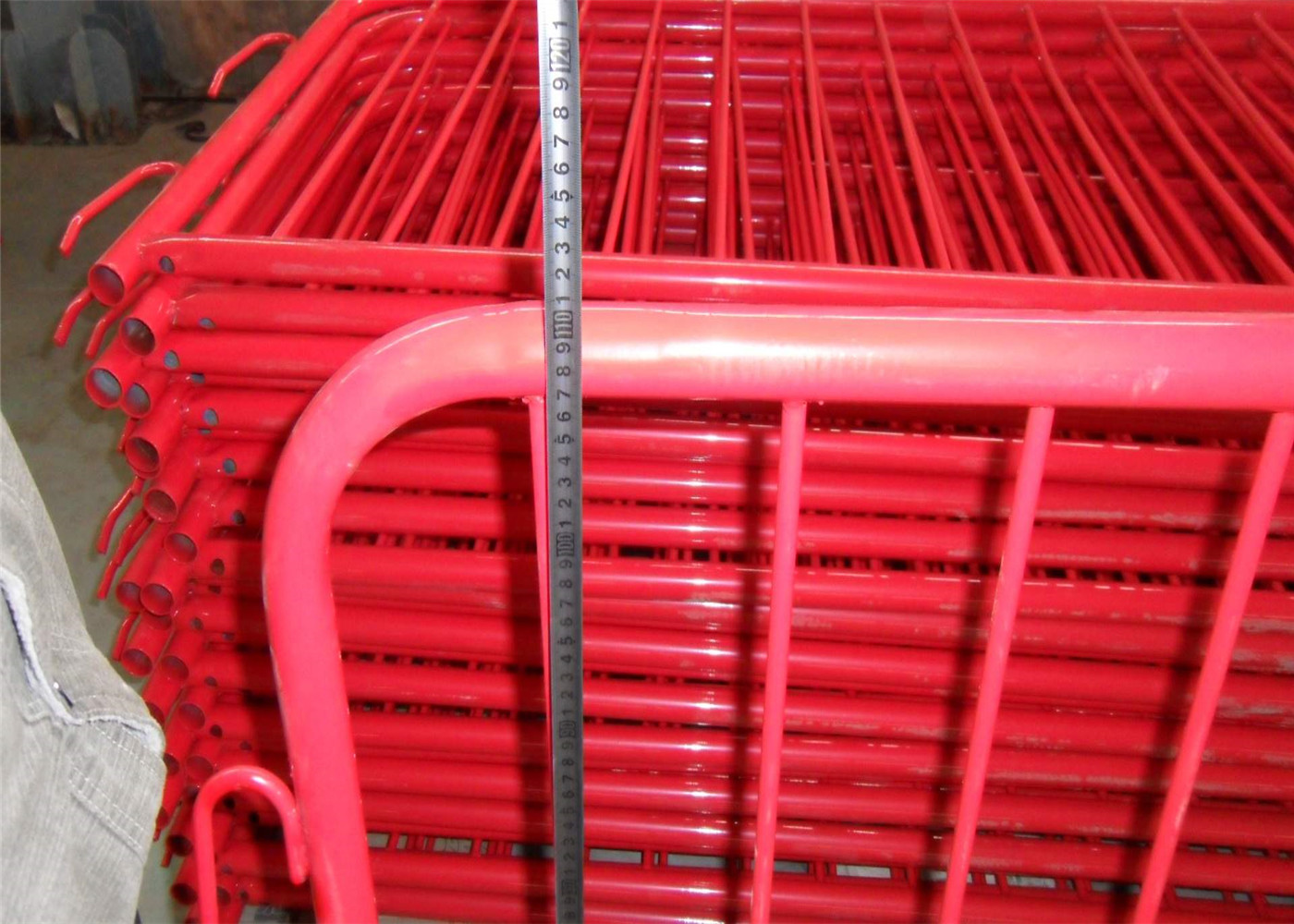 Customized metal crowd control barrier/portable barricades/pedestrian barriers