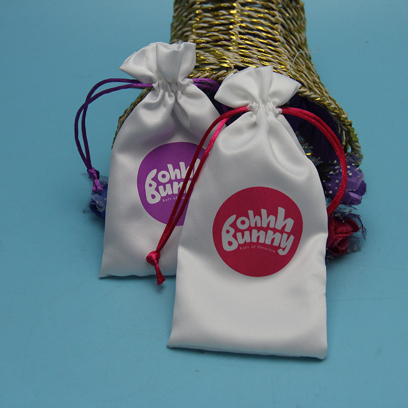 Luxury Colorful Satin Drawstring Bag With Logo Wear Resistant Soft Material