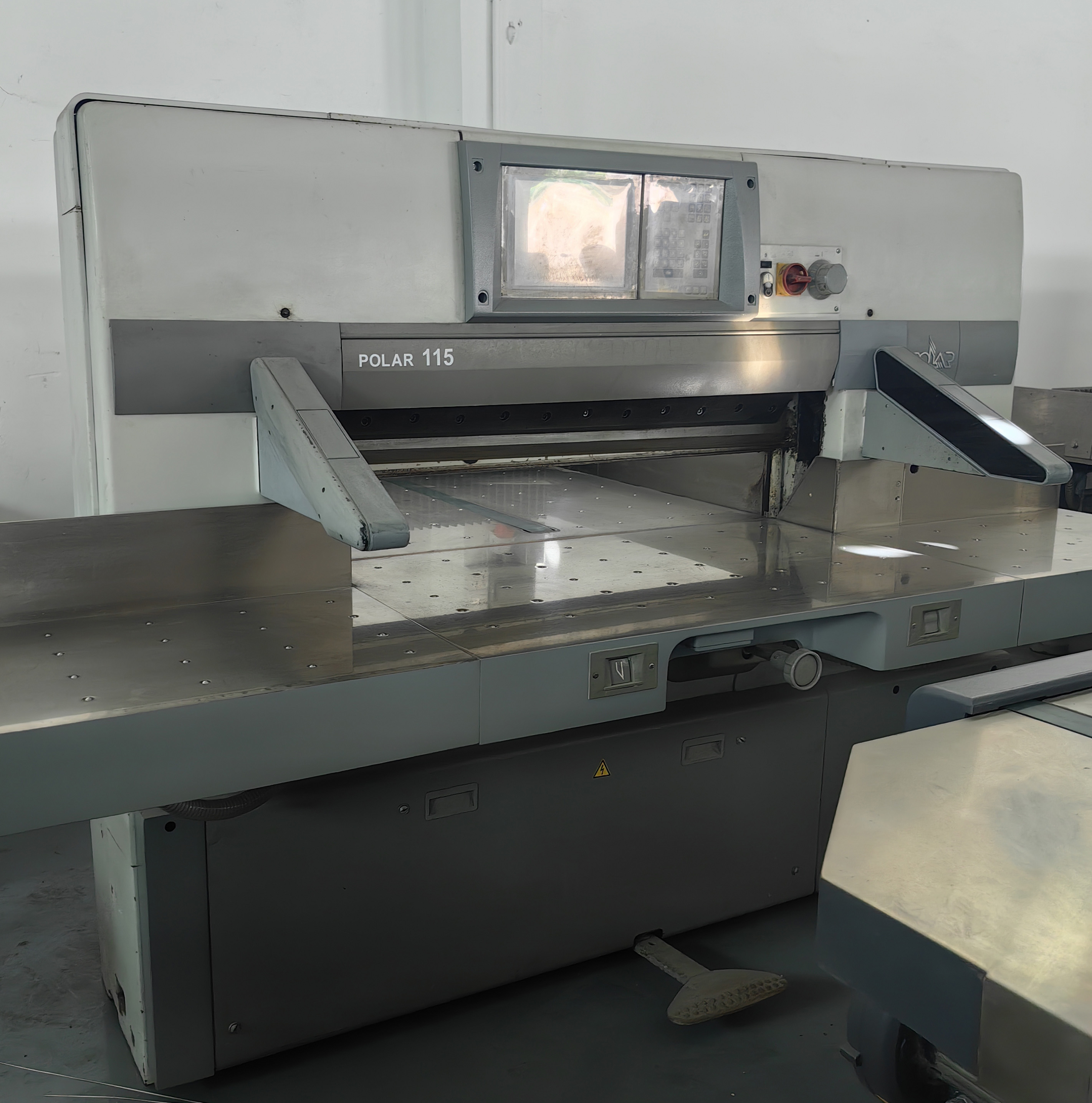 Printing Shops For Paper Cutting Machine Polar Cutting Belt 137/115/92 Spare Parts Belts