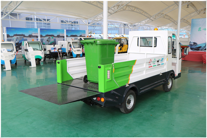Electric Four Wheel Garbage Transfer Vehicle 30km/H Top Speed