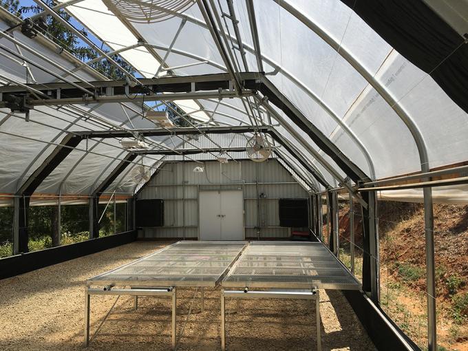 Curtain Movable Automated Blackout Greenhouse For Medical Plant Customzied 1