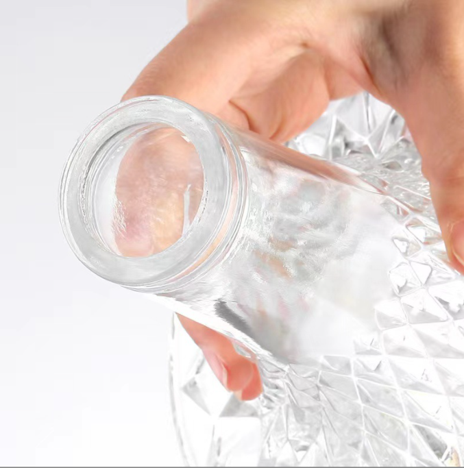 Healthy Lead-free Glass Empty Glass Liquor Bottle 375ml 500ml 750ml with Lead-free Glass