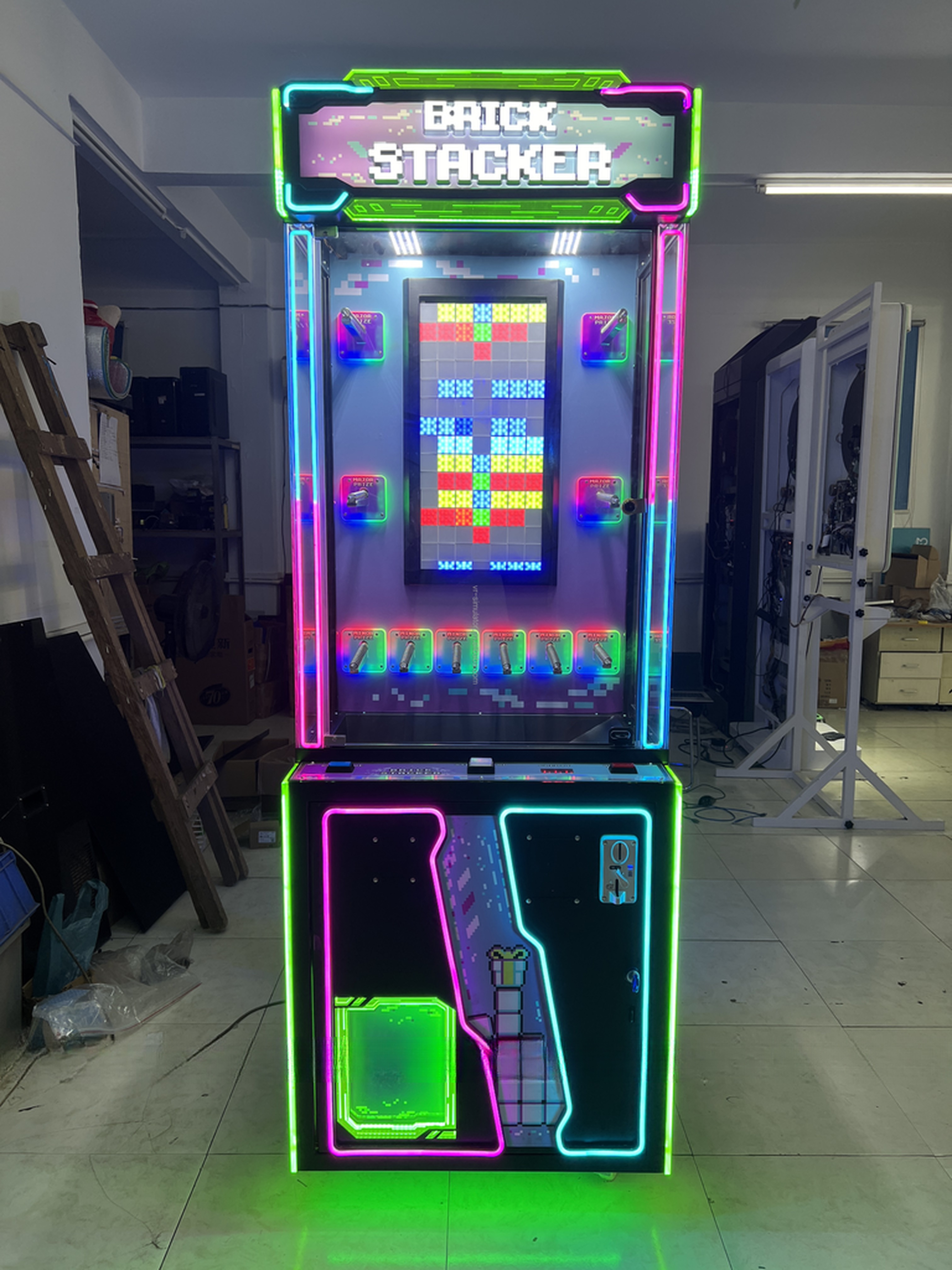 Coin Operated Brick Stacker Gift Game Machine CE Certificated