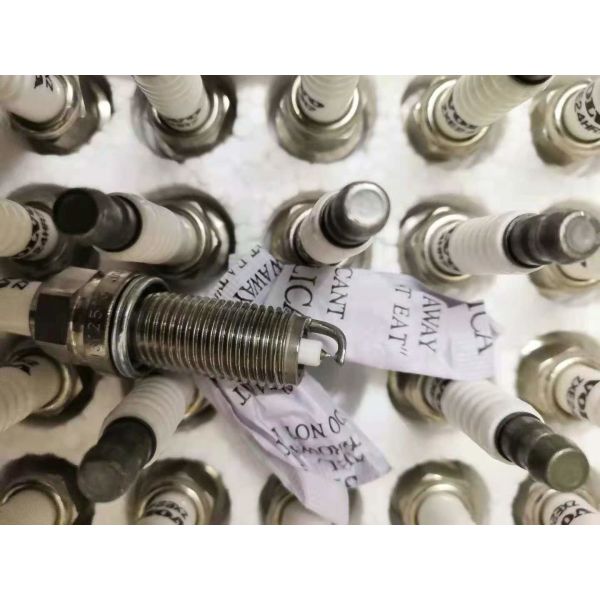 Vehicle Spark Plugs Oem 12122455258 12120040551 For BMW Auto Spark Plug