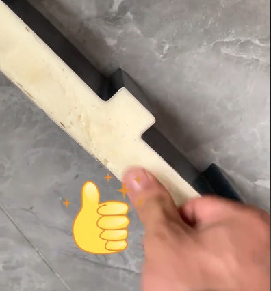 Durable polyurethane sandwich wall aluminum roofing panels are used for building roof insulation, waterproof and firepro