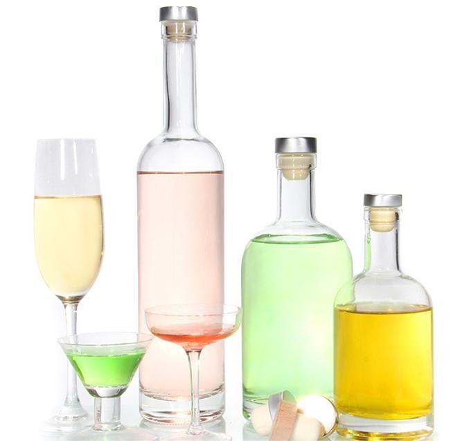 Spot Cheep Price High White Material 750ml Glass Liquor Bottle For Rum Whiskey