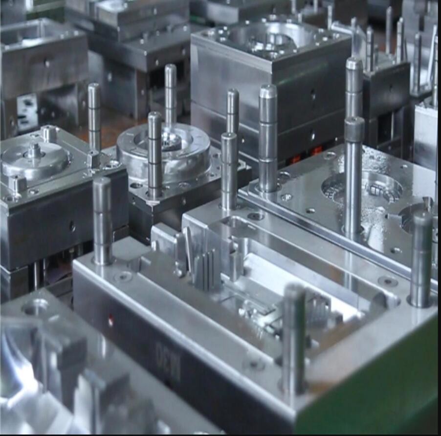 Hot Runner Injection Molding 1000000 Max Shot Customized High Precision
