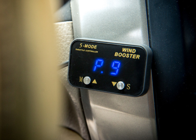 Blue Light OEM Speed Throttle Response Controller 10 Programs