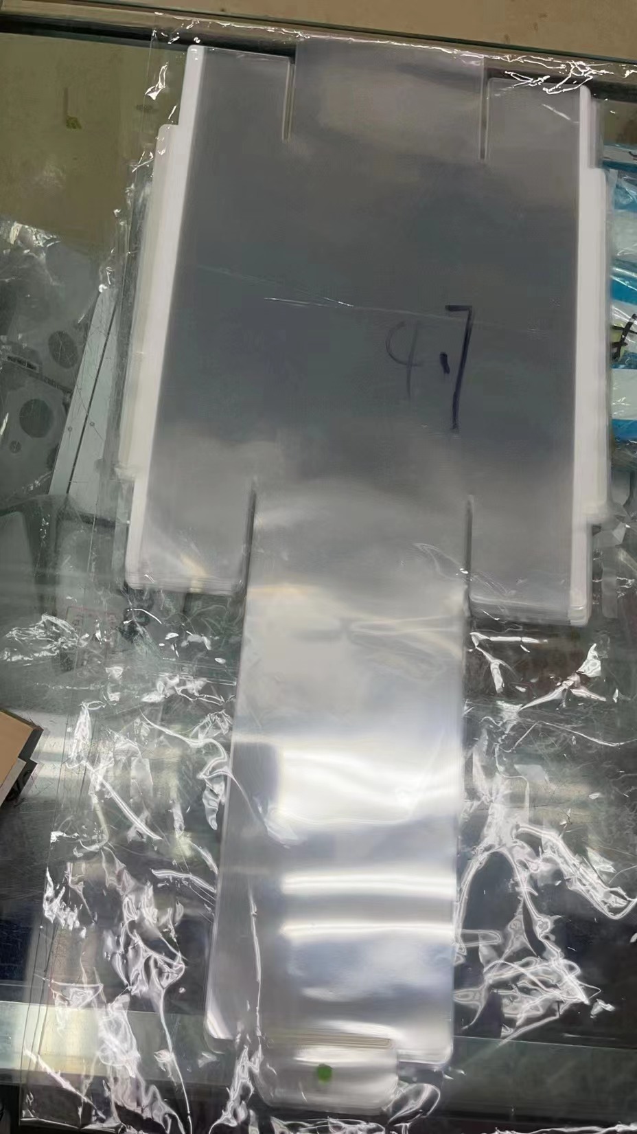 Plastic Seals Box Packaging Sticker Clear Plastic Film Recyclable For Iphone Box