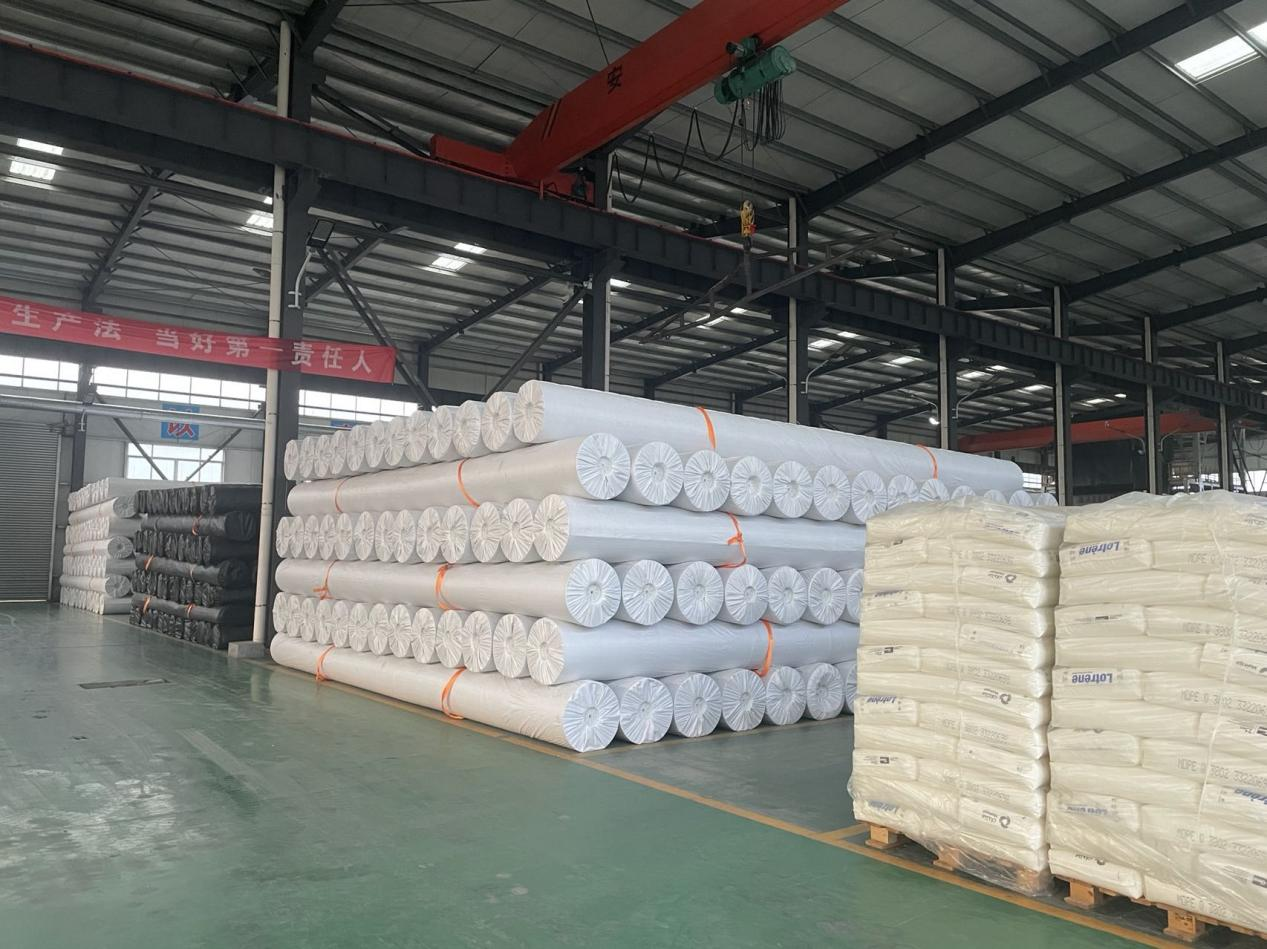 100g-1000g Non-Woven Geotextile The Essential Component for Landscaping Projects