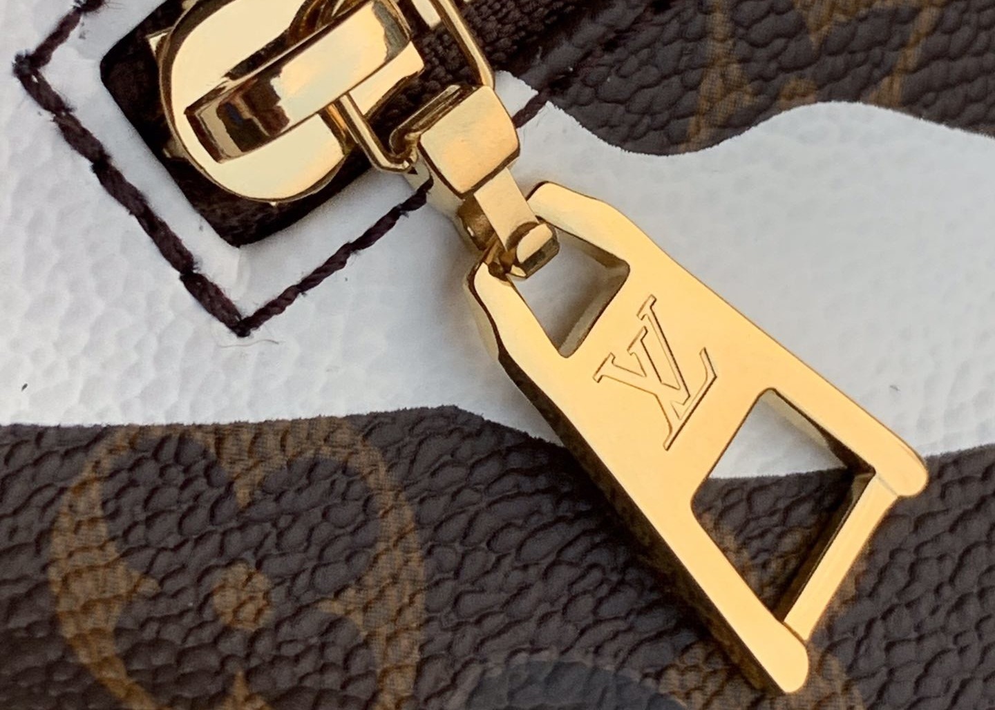 Camouflage Monogram Canvas Zipper Open Ladies Waist Bag Dumpling Shape