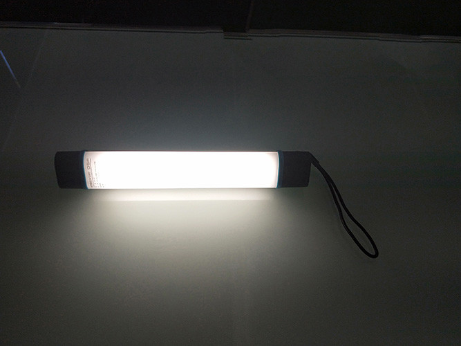 10W 450Lm Flashlight Tube Light IP65 6h~160h Working Time Environment Friendly