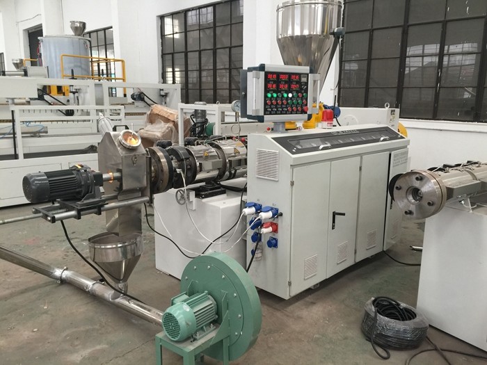 PVC Compounding Plastic Pellet Maker , Waste Plastic Recycling Pelletizing Machine
