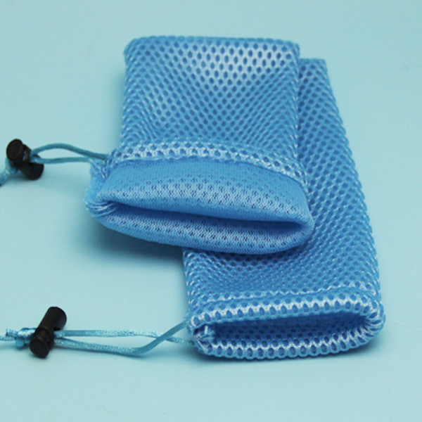 Custom Protection Sandwich Mesh Fabrics Zipper Pouch Bags For Laundry with Customized Tag