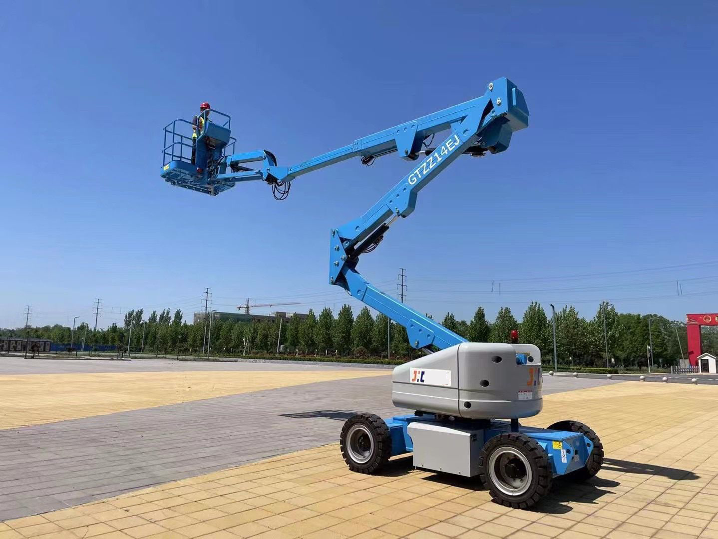 6m-22m Hydraulic Trailer Telescopic Articulated Cherry Picker SNSC Spider Towable Boom Lift