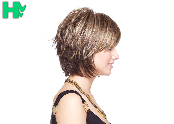 Soft Straight Short Synthetic Hair Wigs Natural Hair Line For White Women