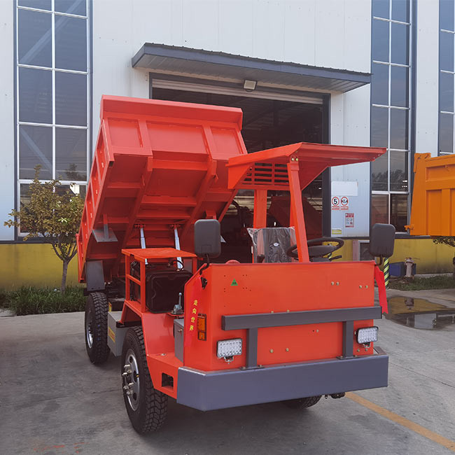 U Type Bucket 73HP Mini Articulated Truck 5 Ton Red Tipper Truck High Safety