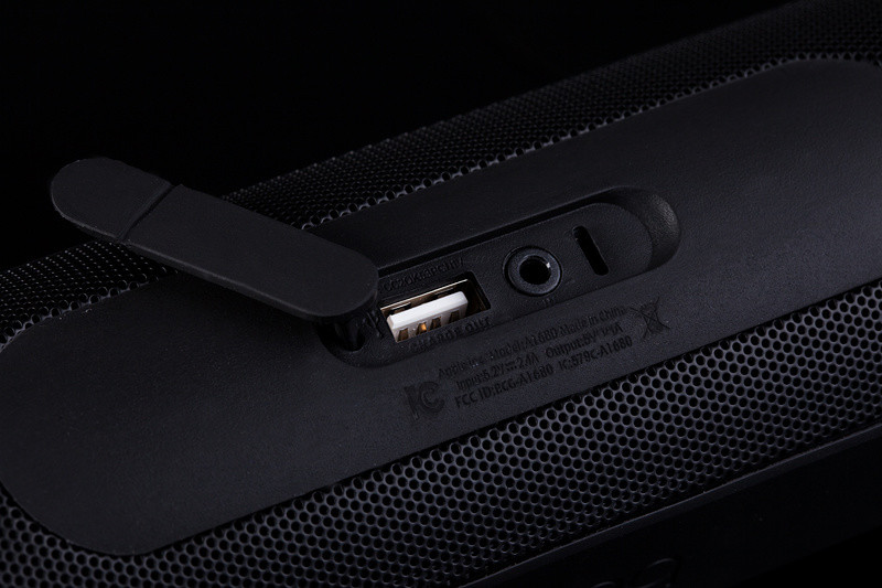 Beats By Dr. Dre Beats Pill Plus Portable Audio Dock BLACK - NEW MODEL RELEASE made in china grgheadset