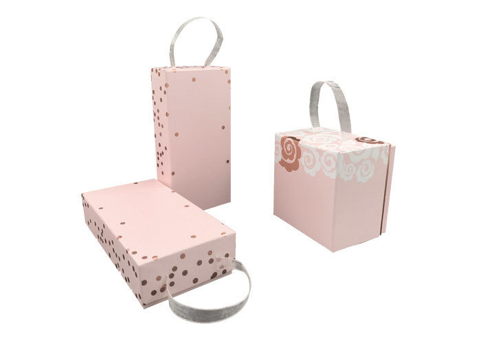 Boutique Recycled Paper Gift Packaging Box , Foldable Cardboard Gift Boxes