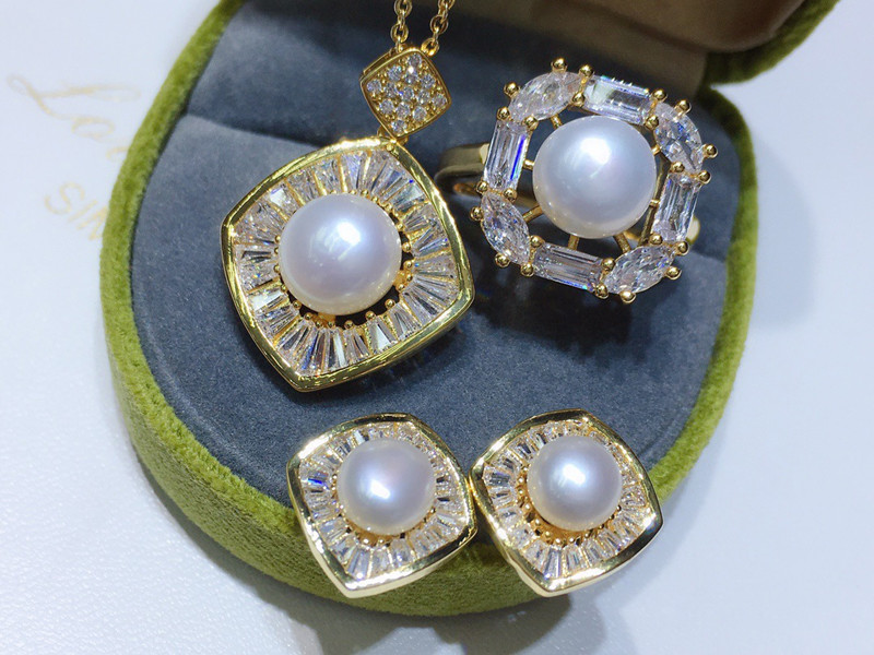 Natural Pearl necklace Elegant Multilayer Pearl Necklace ForWomen Vintage Fashion Party Wedding Statement Pearl Necklace
