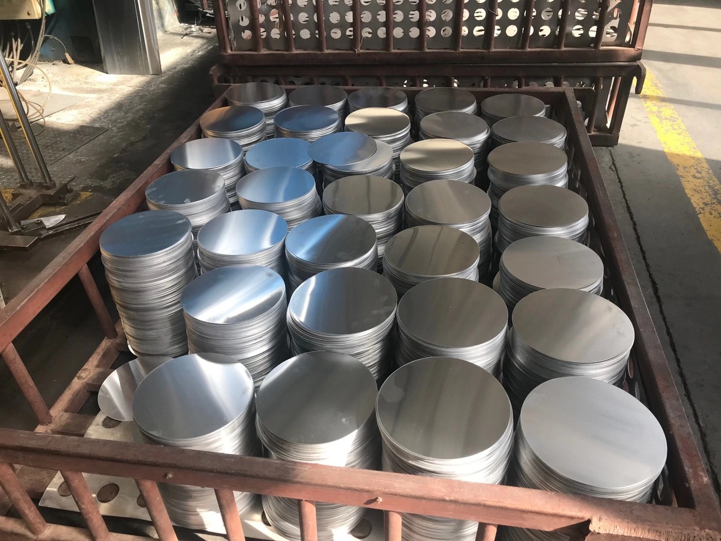 Deep Drawing Aluminium Discs Circles For Cookware Utensils