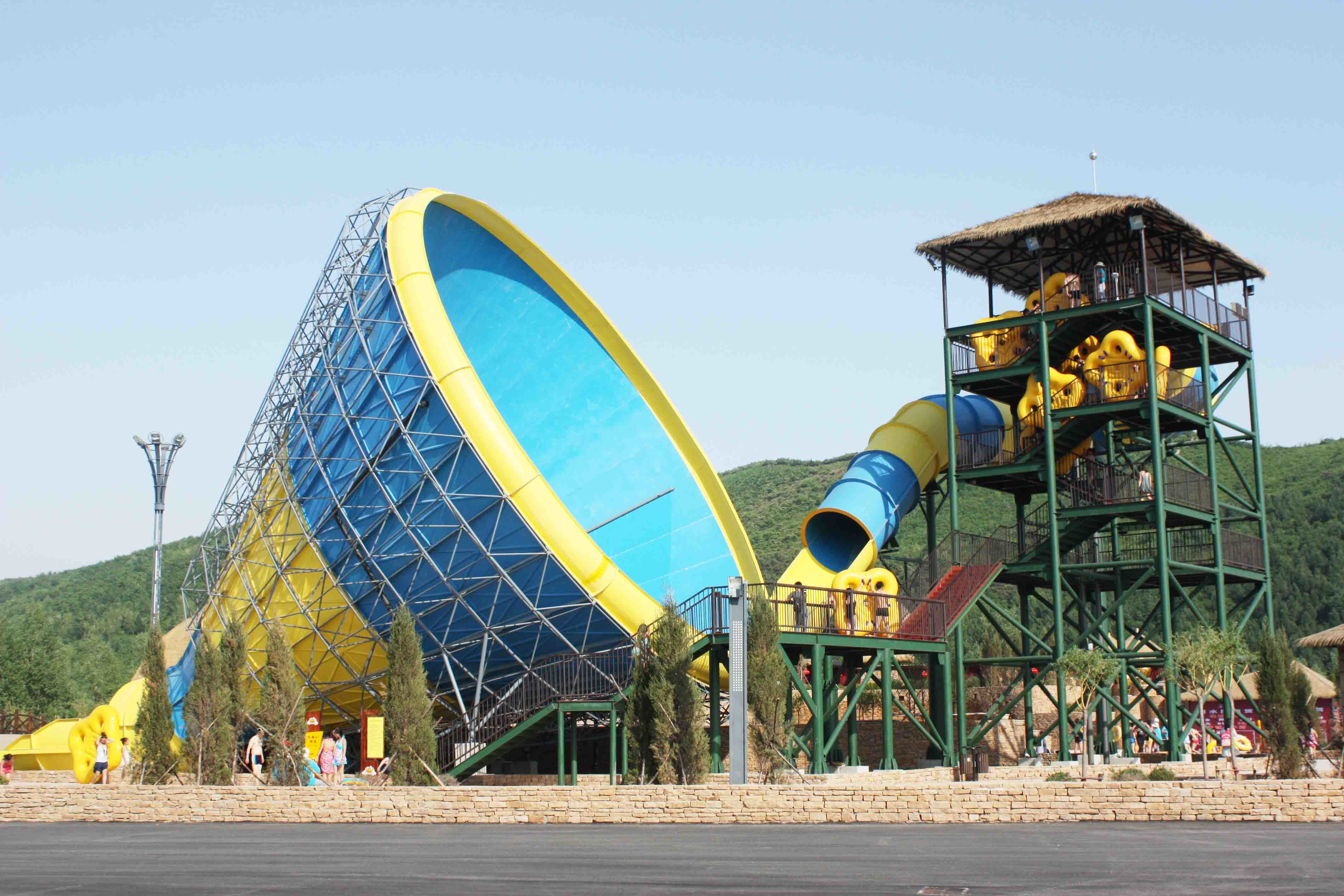Giant Water Park Fiberglass Water Slides Galvanized Carbon Steel Supporting