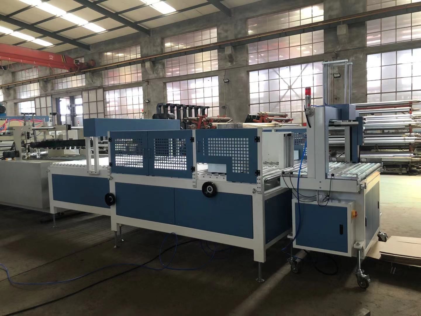 Fully Automatic PP Carton Box Strapping Machine For Cardboard Packing