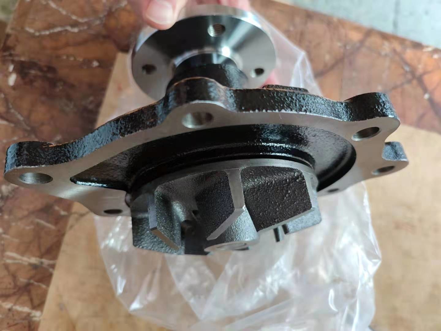 Hino H07D Water Pump Hino Diesel Engine Parts 16100-2973 Truck Engine Parts