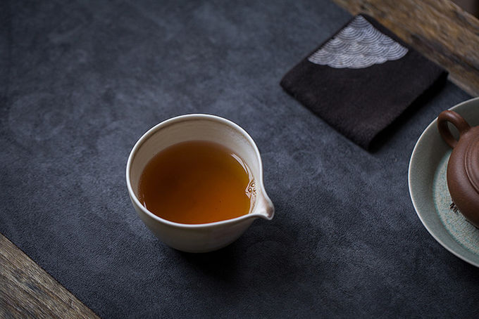 Taste Mellow Hei Cha Tea , Organic Mountain Tea With Pure And Normal Lasting Aroma