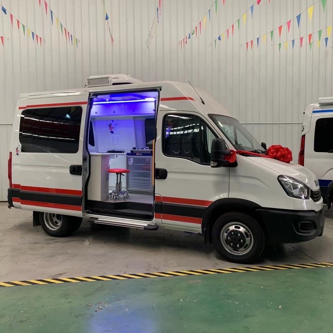 High-Speed 156km/h Italian ambulance with Duratorq4D 122hp Engine