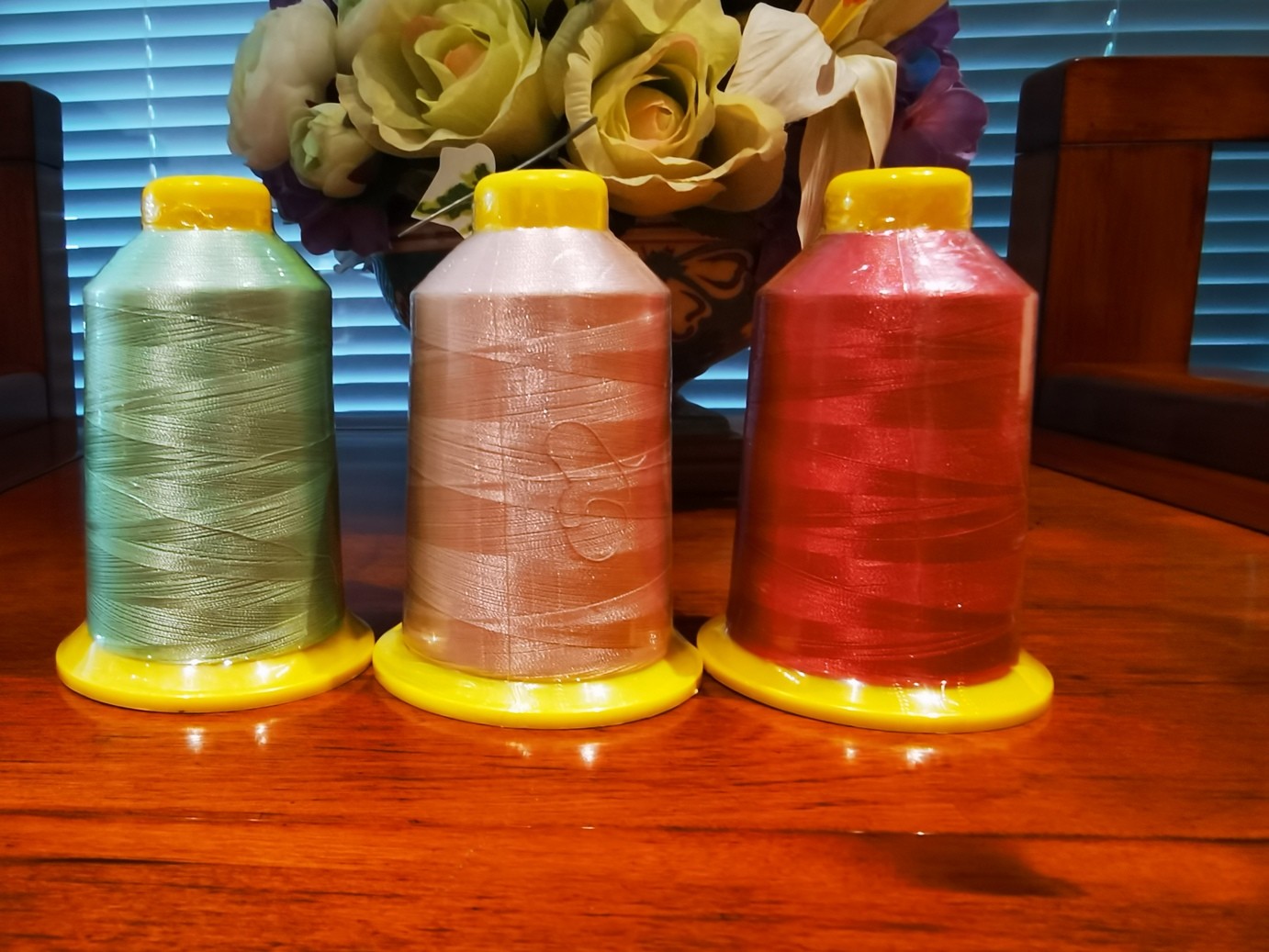 Dyed Polyester Embroidery Thread 5000m 75D 108D 120D 150D 300D