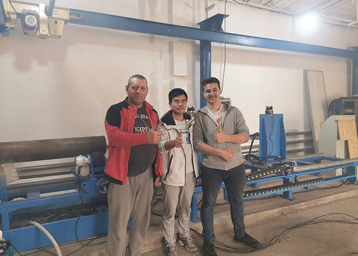 Q345 steel 1000Mm 28.5Kw In Wall Pipe Welding Machine