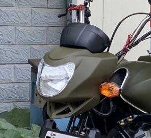 Water Cooled Engine Semi Cabin Tricycle for Adult 200CC/250CC/300CC High Loading Capacity