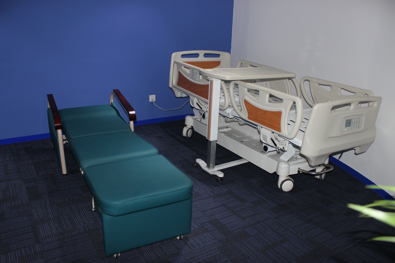 DG-F03 Hospital convertible folding beds and chairs to rest, visit and wait sleep Accompanying chair 11900MM