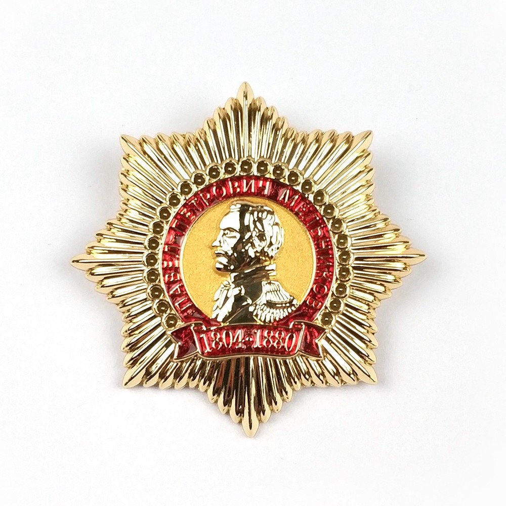 3D Enamelled Gold Finish Pin Badge With Safety Pin Backing 1.15 Inches Perfect For Tournaments And Special Occasions