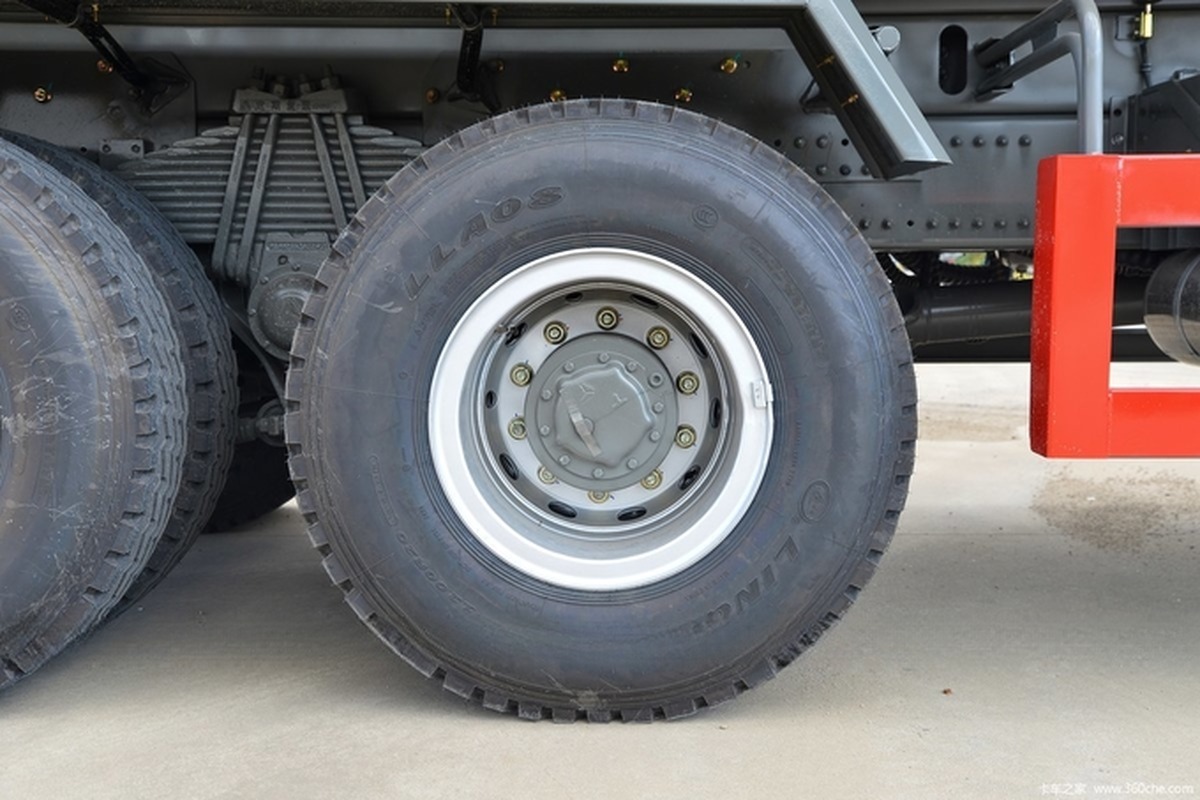 2023 2024 Sinotruk Dump Truck , Howo TX 400hp 6x4 Mining Truck Manual Transmission